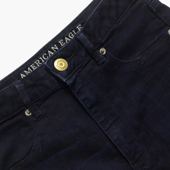 American Eagle Outfitters High-Waisted Cut Off Denim Jean Shorts - Picture 3 of 9